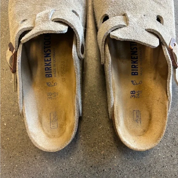 Birkenstock Boston Suede Clogs - Tan. 38 - Picture 2 of 4